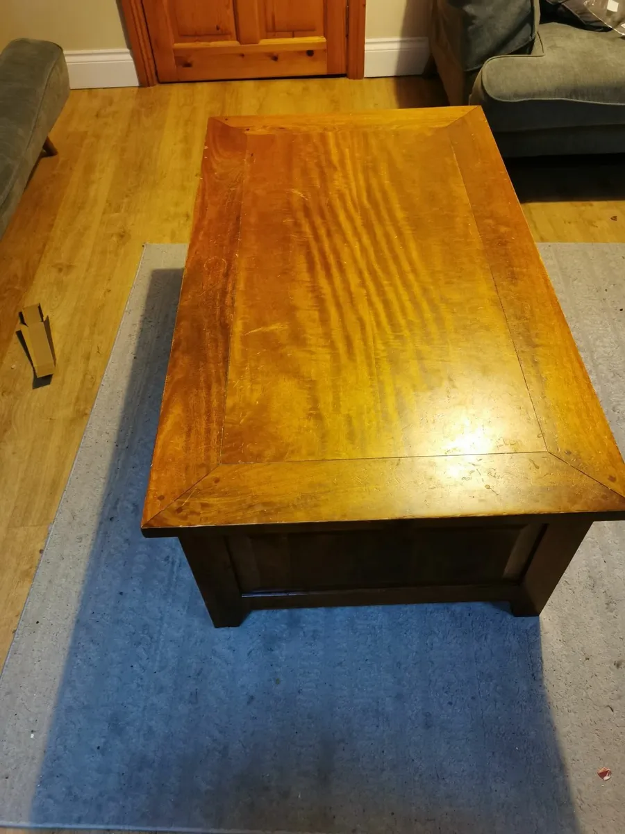Solid wood coffee table - Image 2