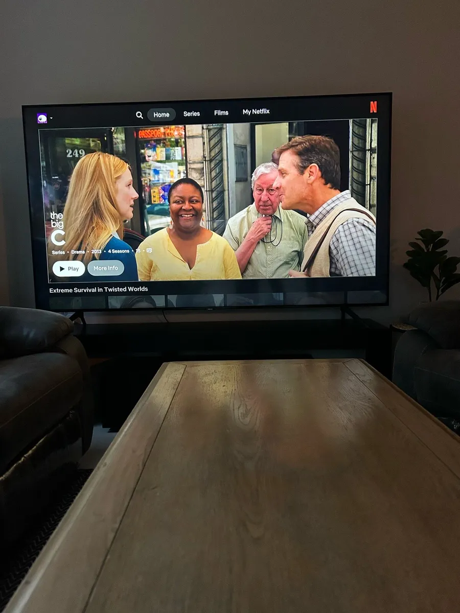 Samsung U7000F 75” 4K Smart TV with Stand - Image 3