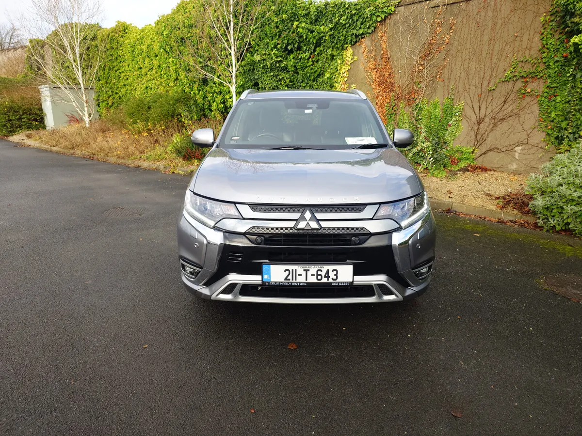 Mitsubishi Outlander PHEV In style 2021 - Image 2