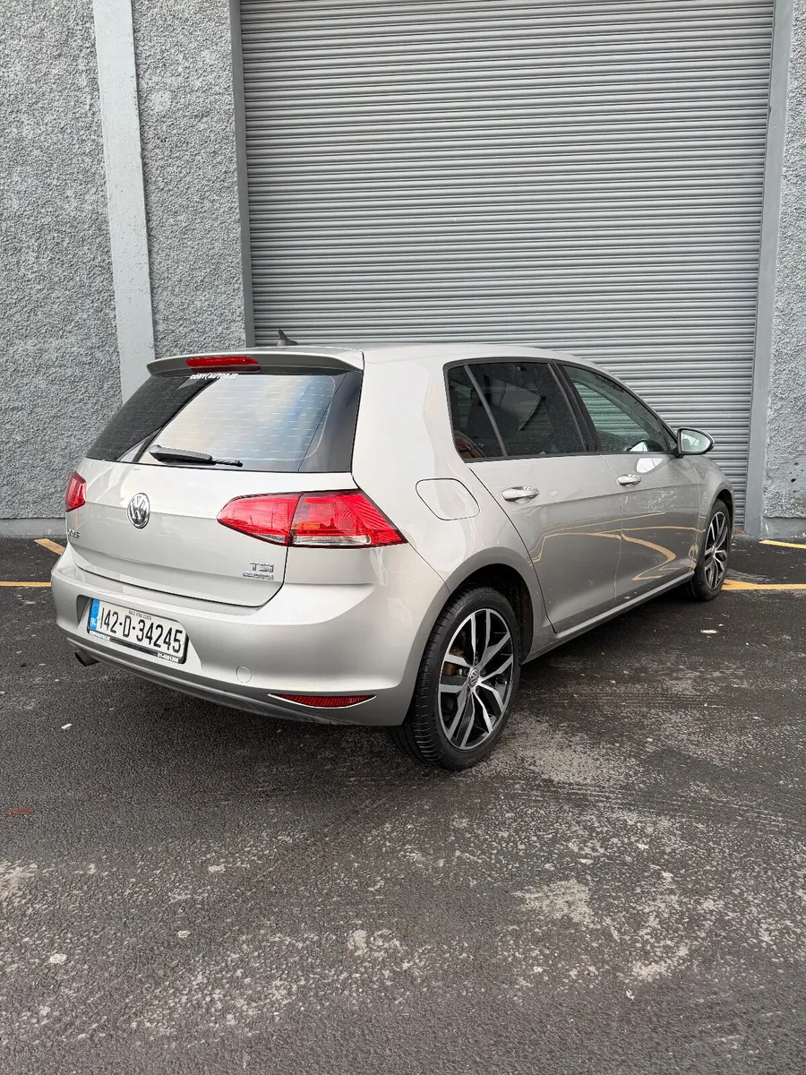 Volkswagen Golf 1.2 DSG TRENDLINE - Image 2