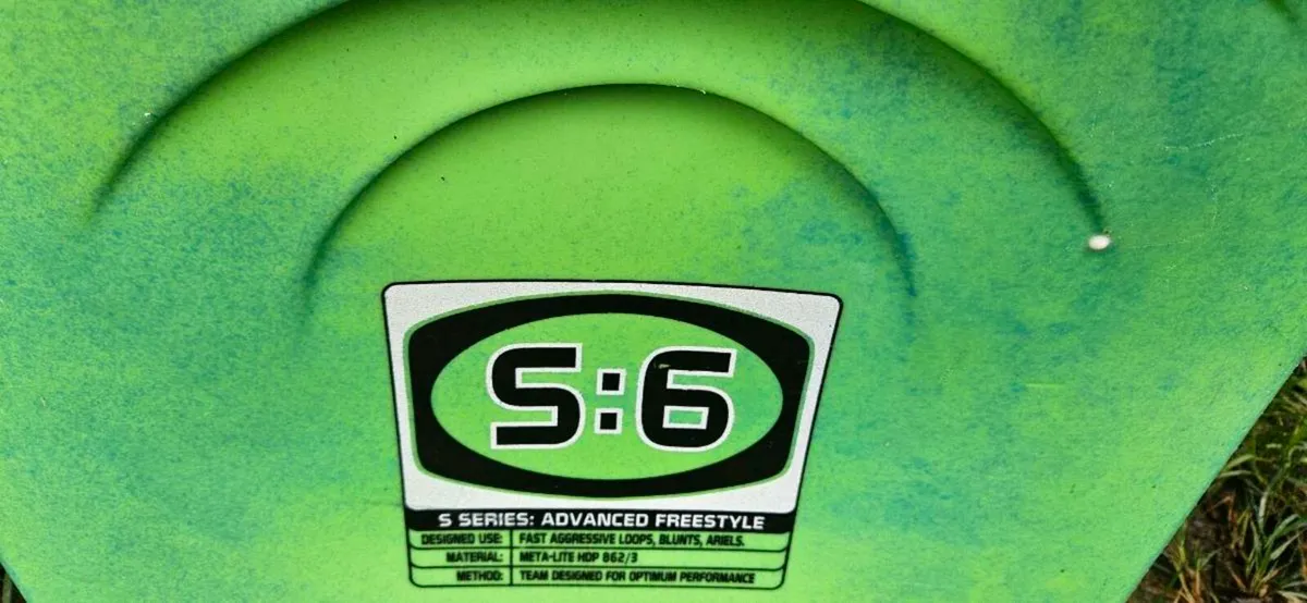 Pyranha S6 Kayak - Image 2