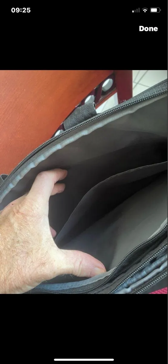Dell Expandable Laptop Bag/ Briefcase - Image 4