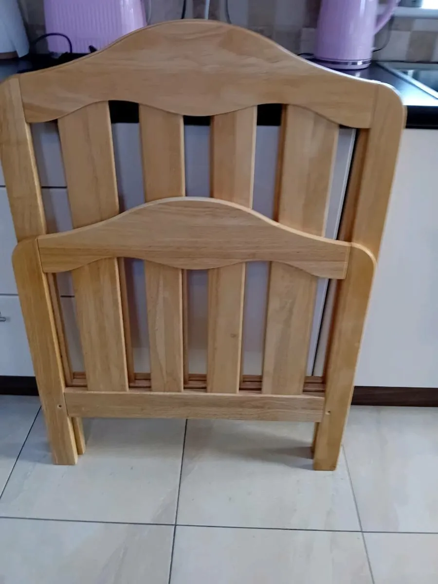 MAMAS & PAPAS BABY COT / BED + MATTRESS - Image 1