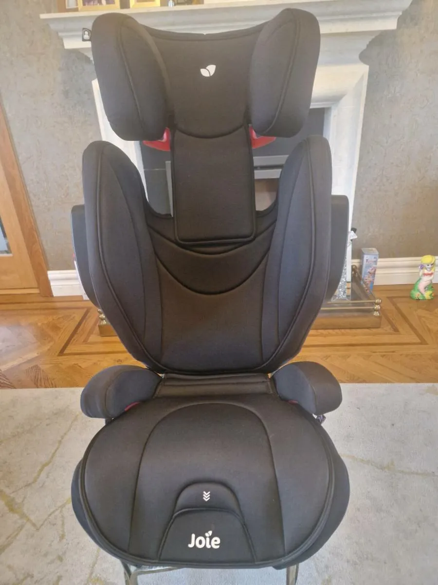 Joie Isofix carseat - Image 2