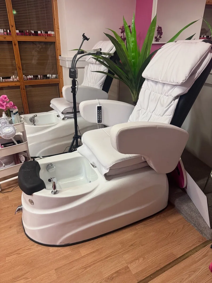 SPA MASSAGE PEDICURE CHAIR BUBBLE BATH - Image 1