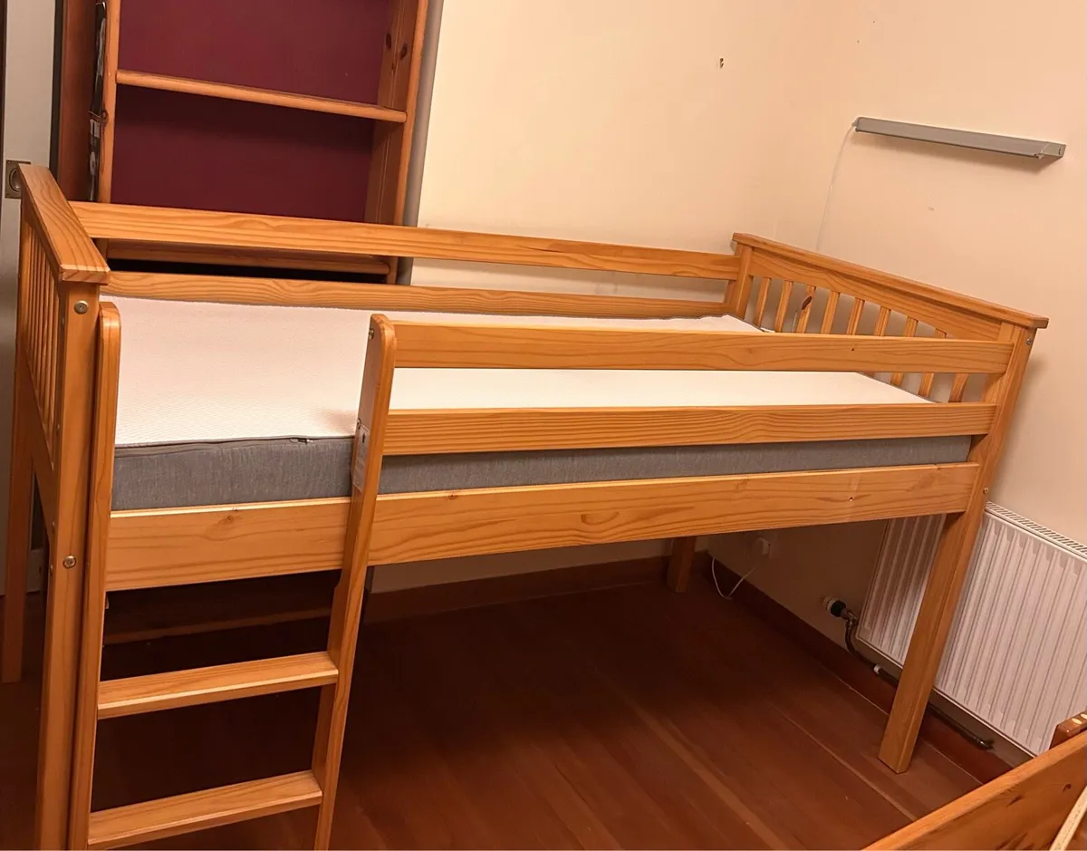 Mid sleeper bed - Image 1