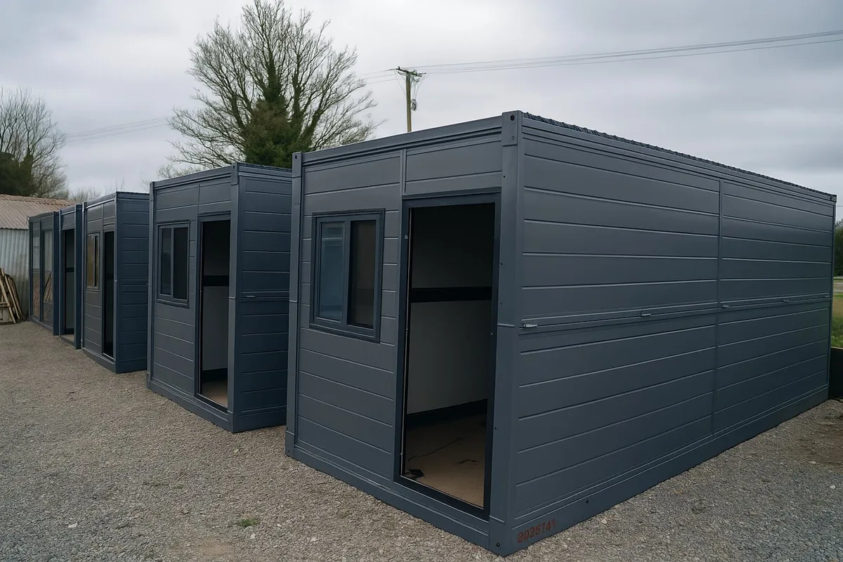 Insulated containers / Office / Garden Room - Image 1