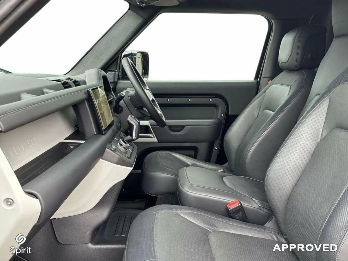Land Rover Defender 90 3 seat Commercial X Dynamic - Image 3