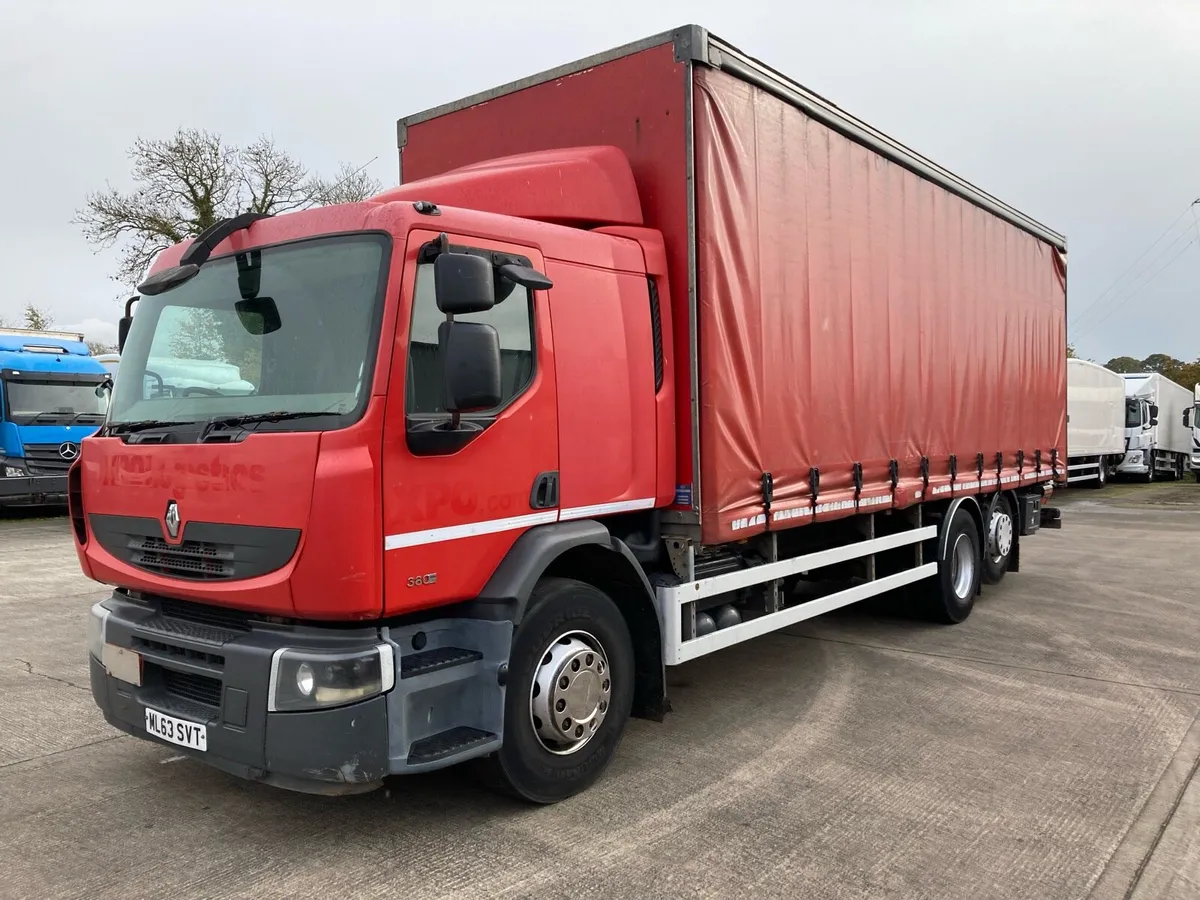 2014 Renault Premium 380 6x2 curtainside - Image 2