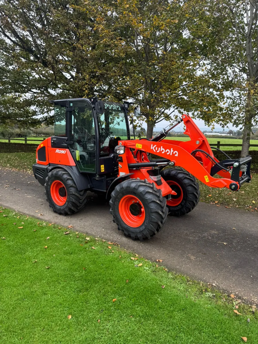 New Kubota RO90 shovel - Image 1