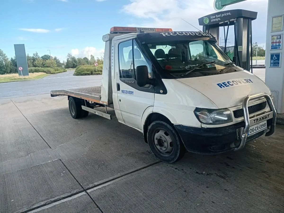 2006 ford transit recovery tom small body 16ft - Image 1