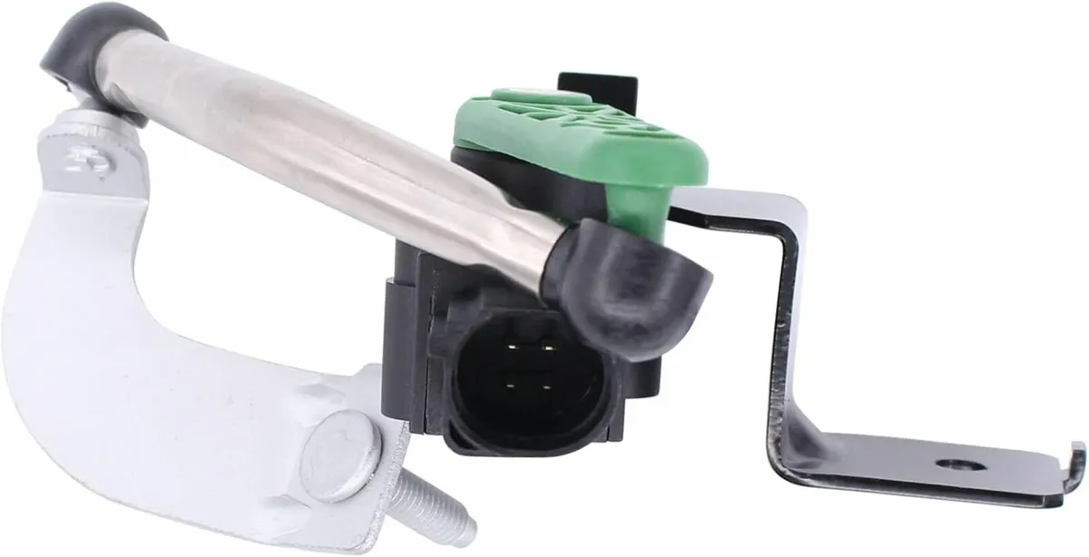 AUDI / VW Front Left and Right Headlight Level Sen - Image 1