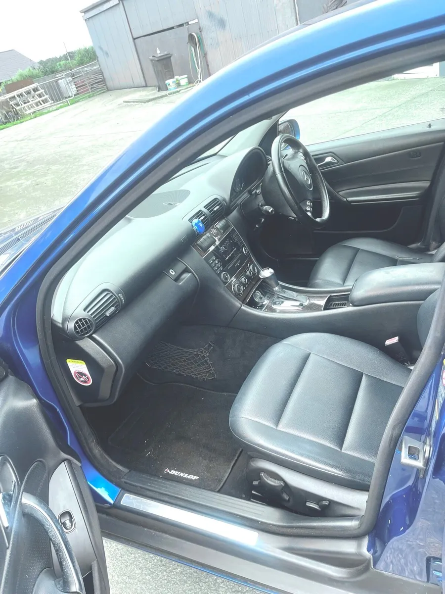 Mercedes C180 - Image 4