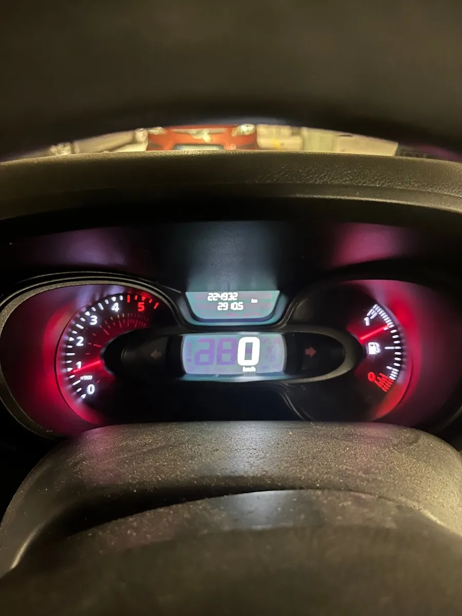 Renault Trafic 2017 - Image 1