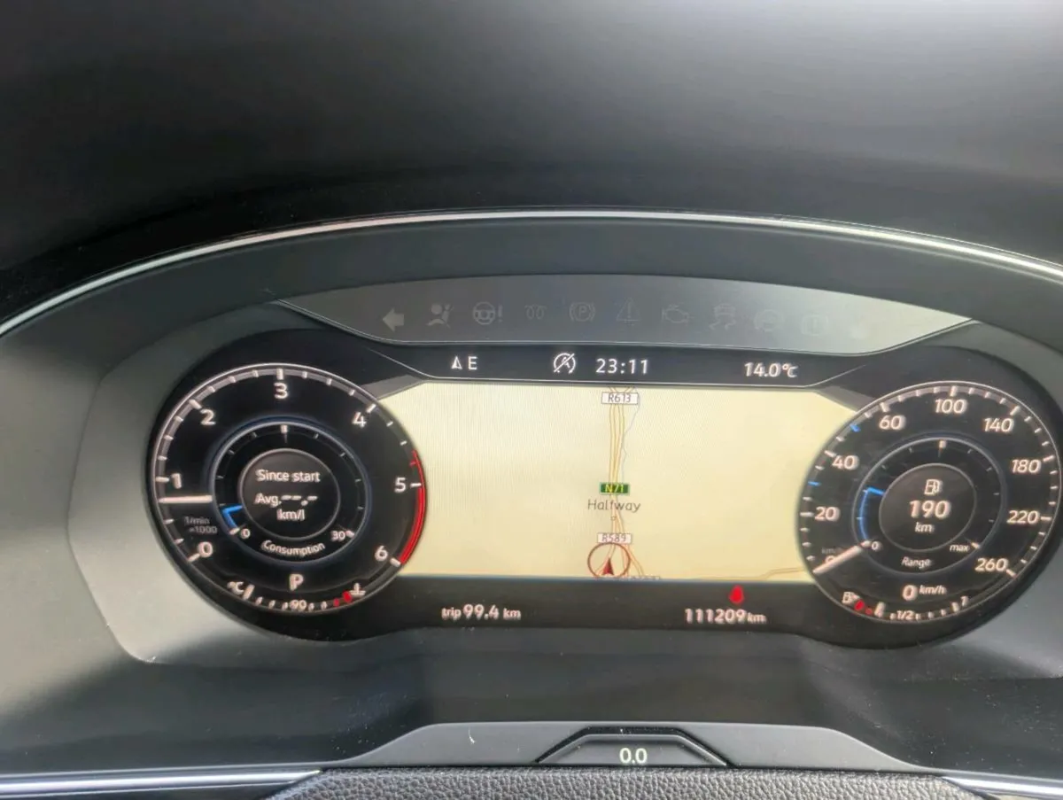 2018 Volkswagen Passat 2.0L Diesel - Image 4