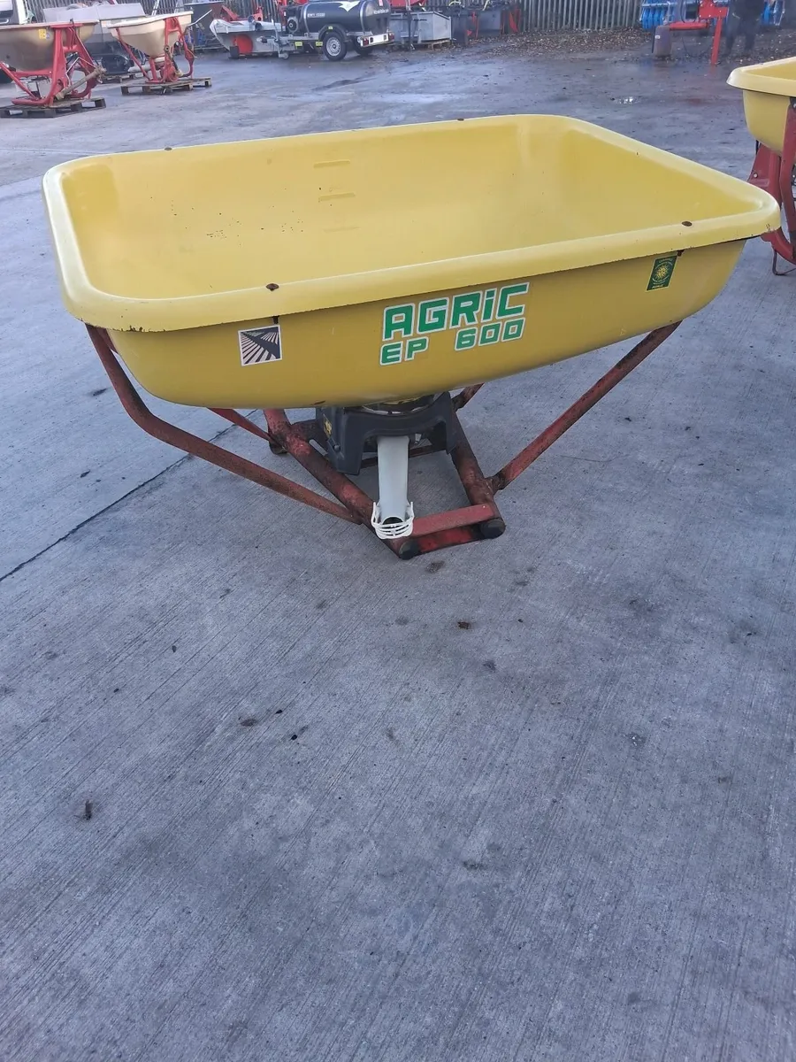 2nd Hand Cosmo Agric Fertilizer Spreader - Image 1