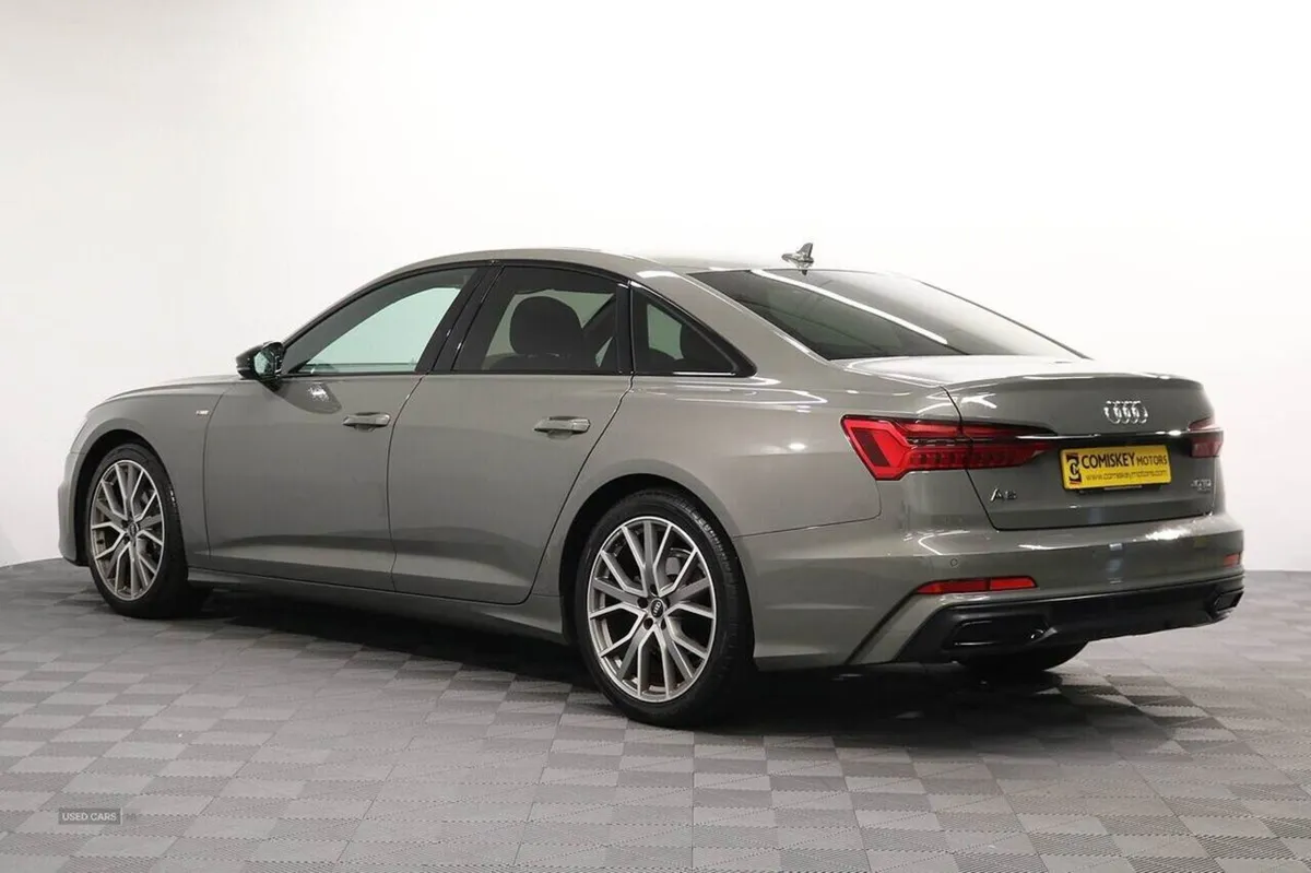 Audi A6 Saloon TDI Black Edition - Image 4