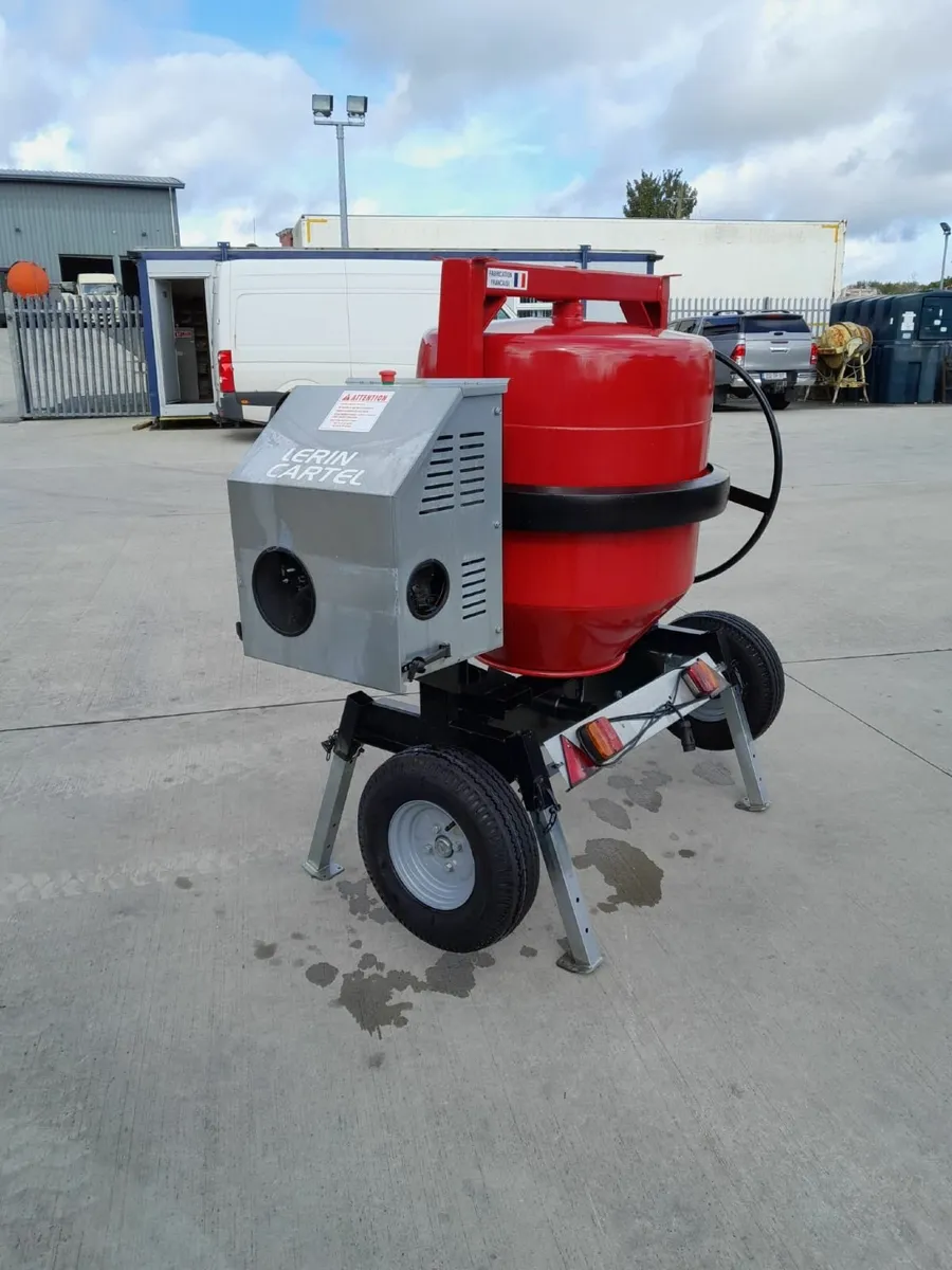 Fast Tow Cement Mixer - Image 2