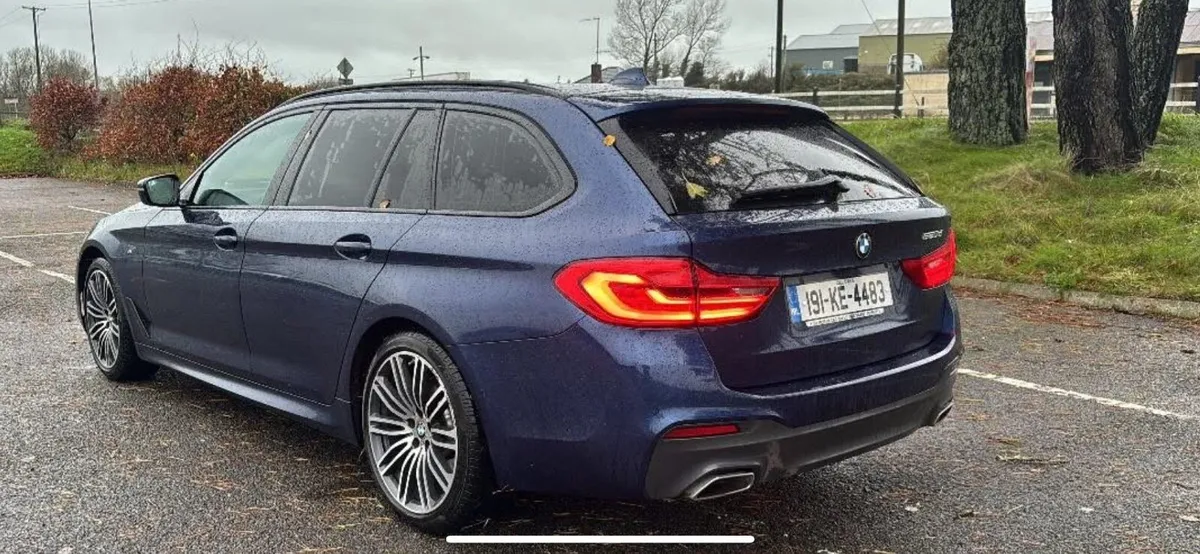BMW 5-Series 2019 - Image 2