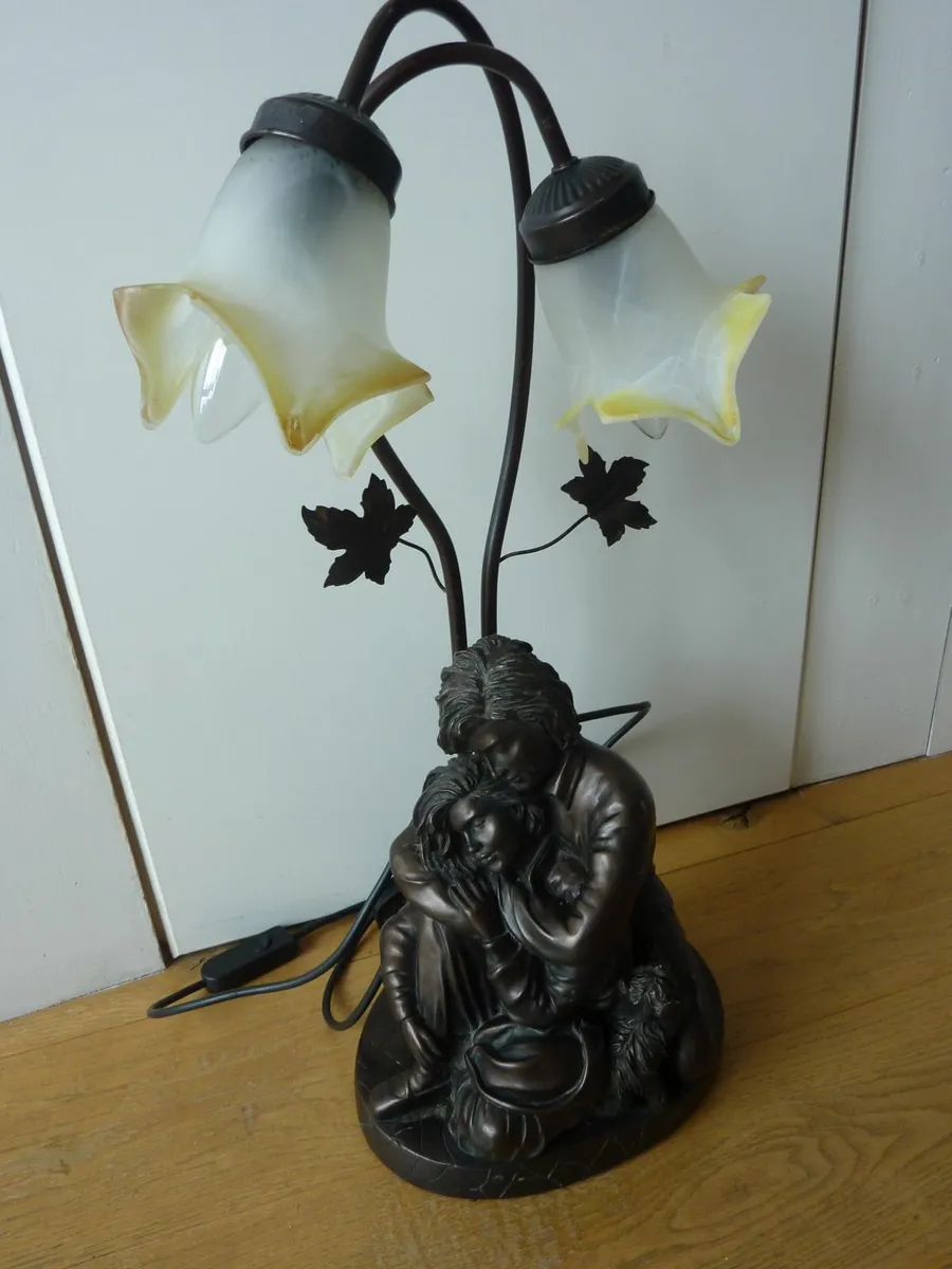Bronze figurine table lamp - Image 1