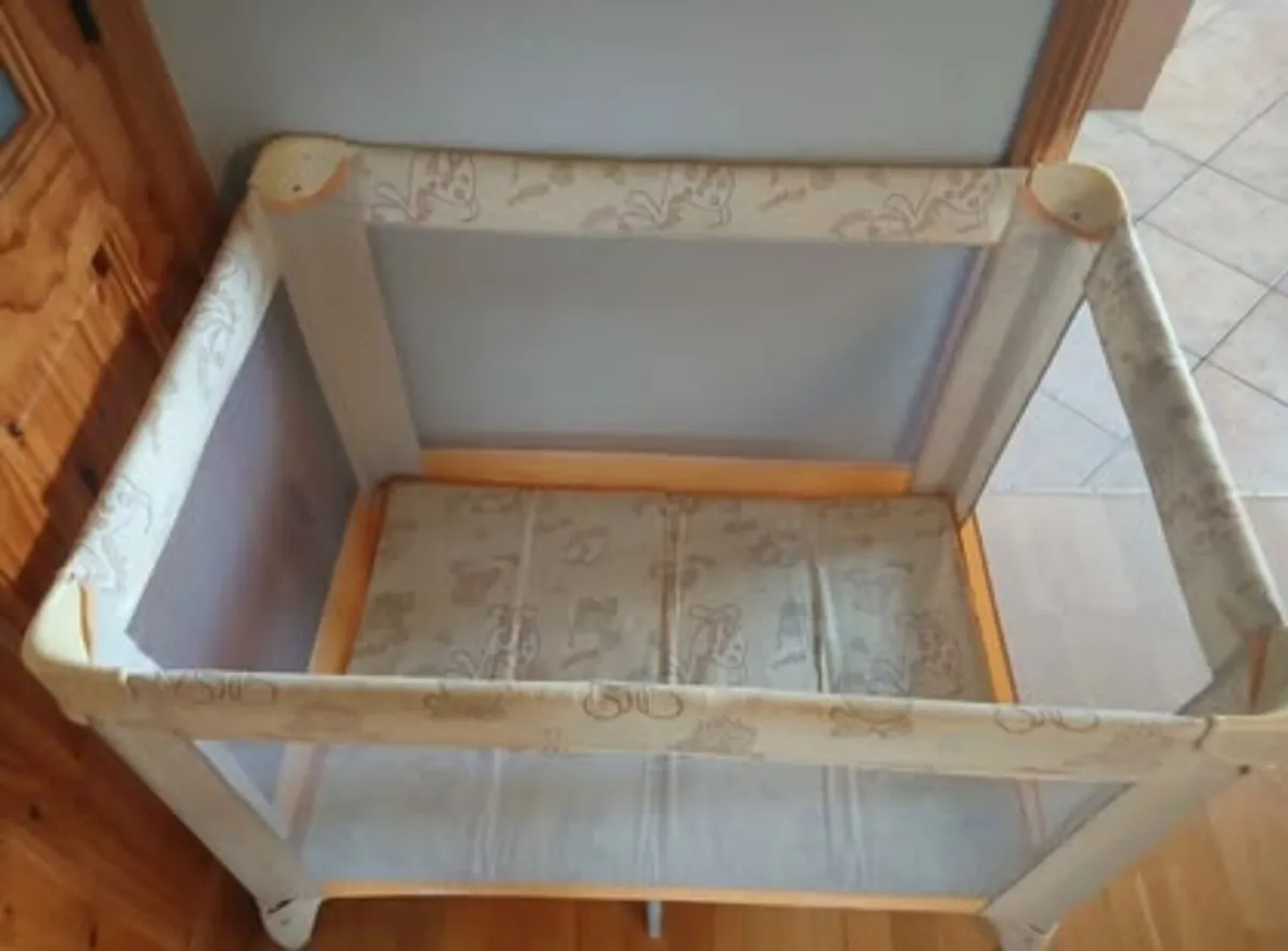 Travel Cot - Image 3