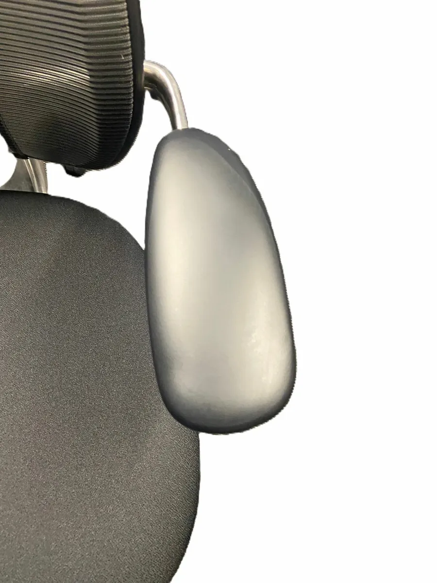 ♻️ Used Humanscale Liberty Ergonomic Task Chair ♻️ - Image 3