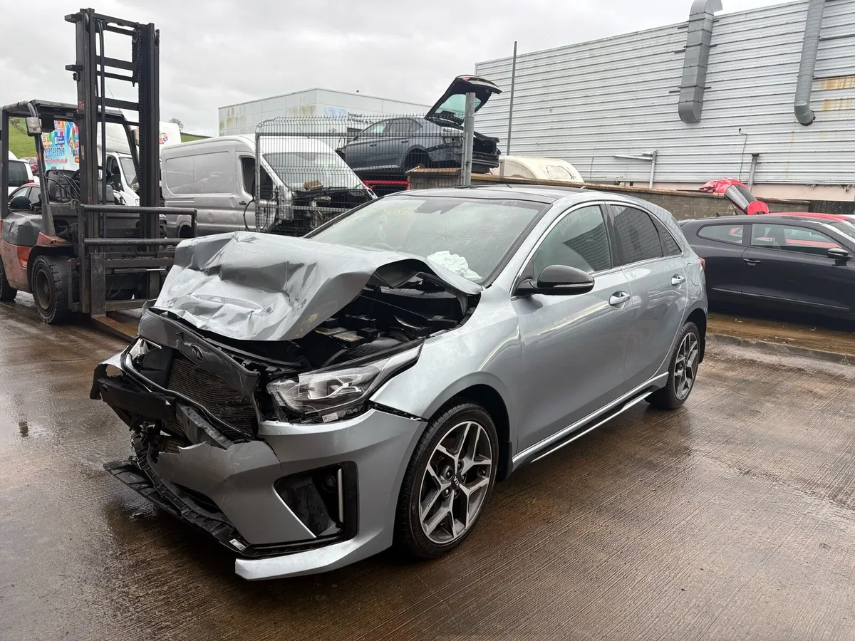 FOR BREAKING 2019 KIA CEED 1.4 Turbo Petrol Manual - Image 1