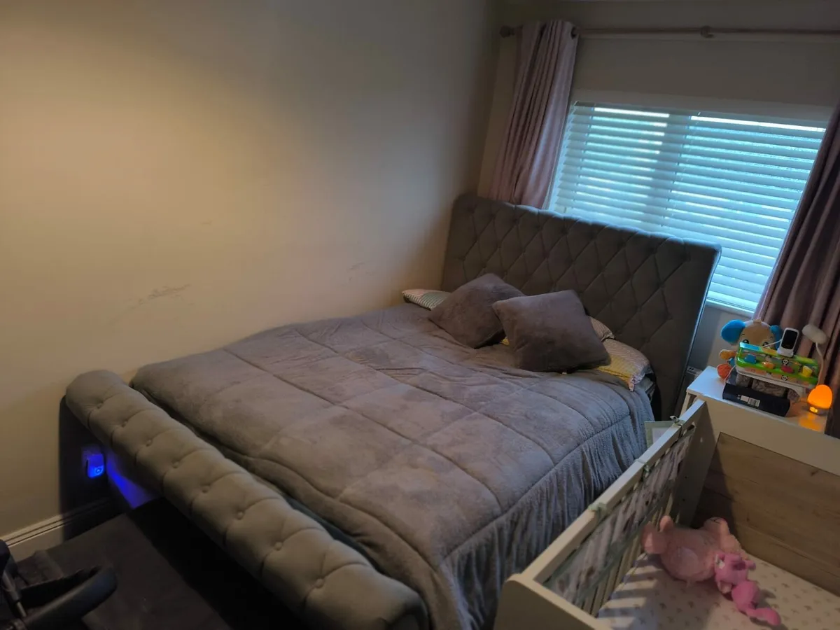 Ottoman bed, frame and Mattress - Image 1