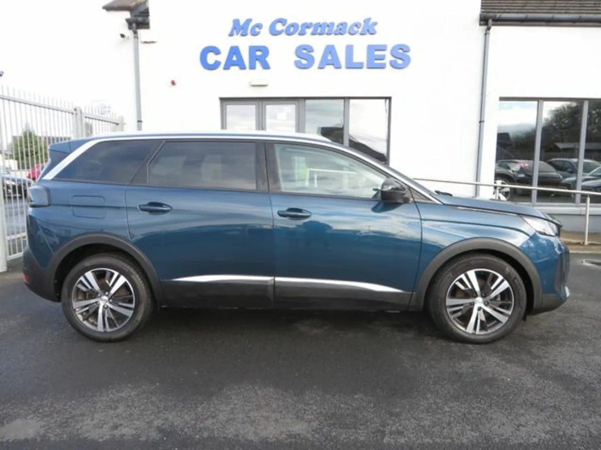 Peugeot 5008 BLUEHDI S/S ALLURE *7 SEATER* - Image 2