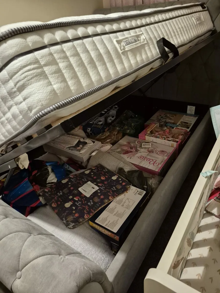 Ottoman bed, frame and Mattress - Image 3