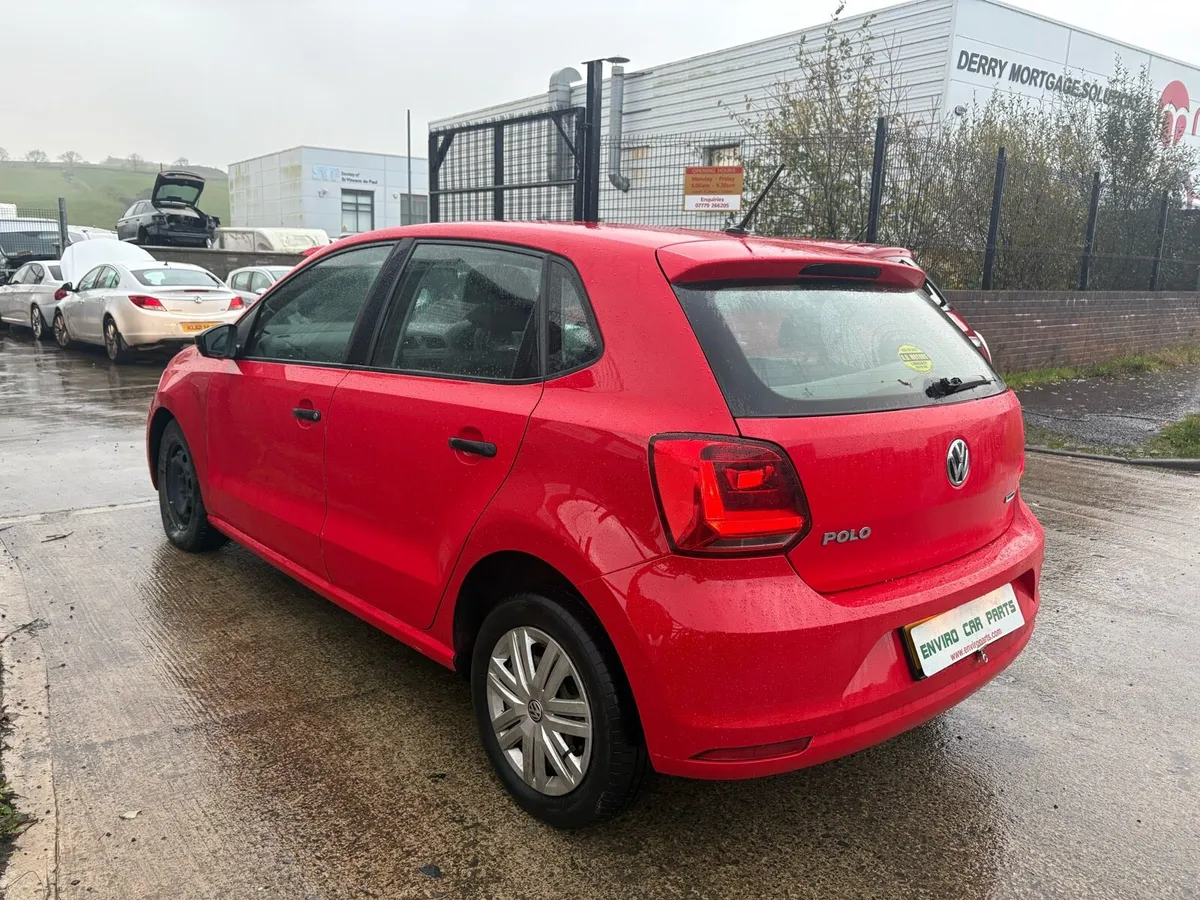 FOR BREAKING 2015 VW POLO 1.0 Petrol Manual - Image 4