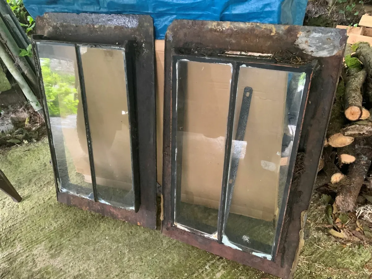 roof windows cast iron vintage - Image 1