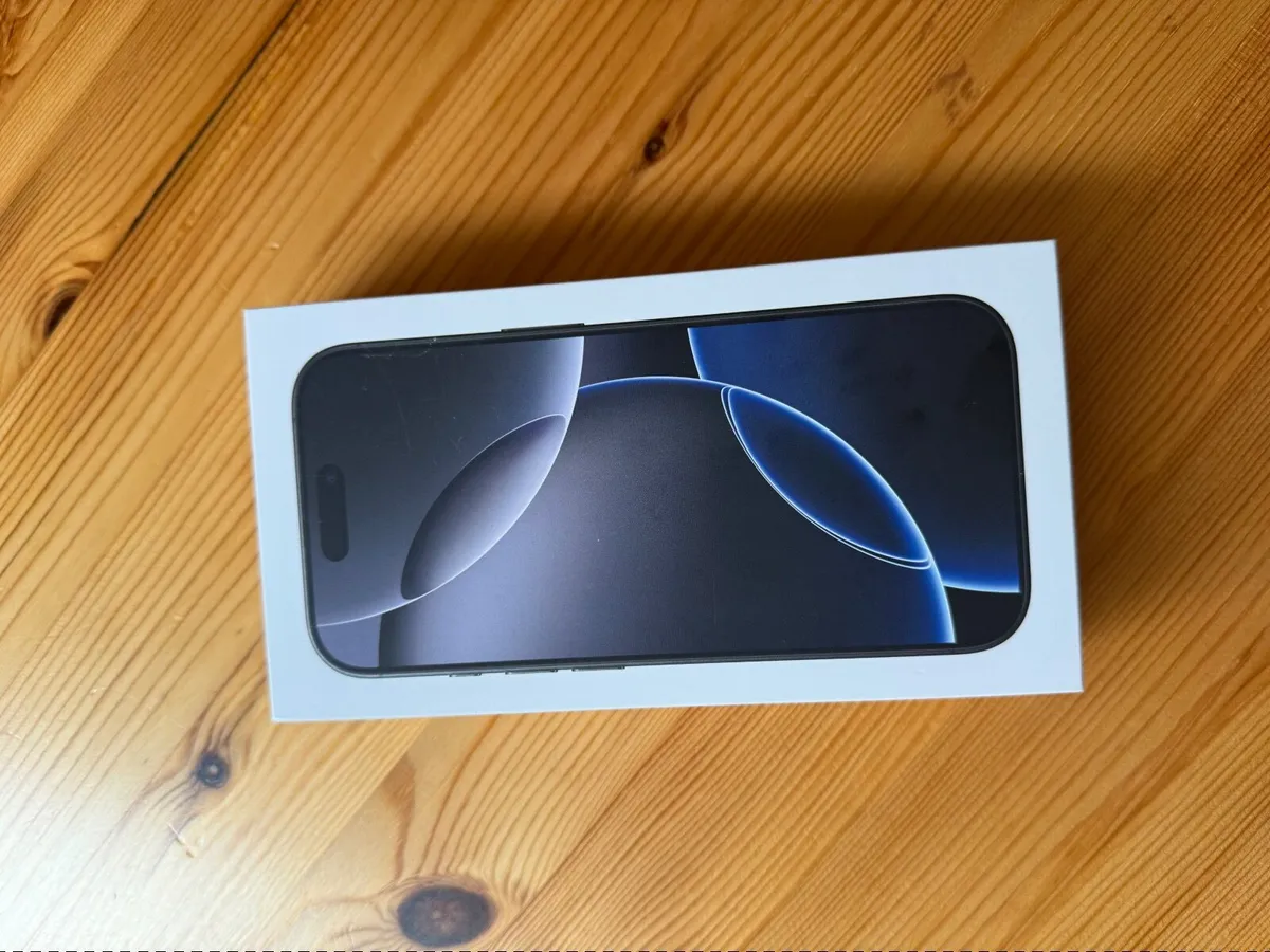 iPhone 16 Pro - Image 3