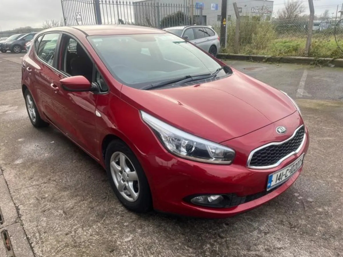 Kia Ceed 1.6 Crdi 1 Ecodynamics 5DR - Image 2