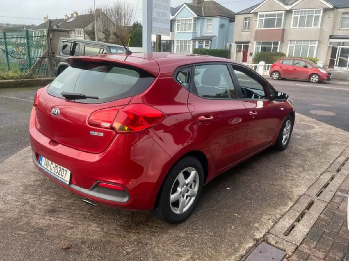 Kia Ceed 1.6 Crdi 1 Ecodynamics 5DR - Image 3