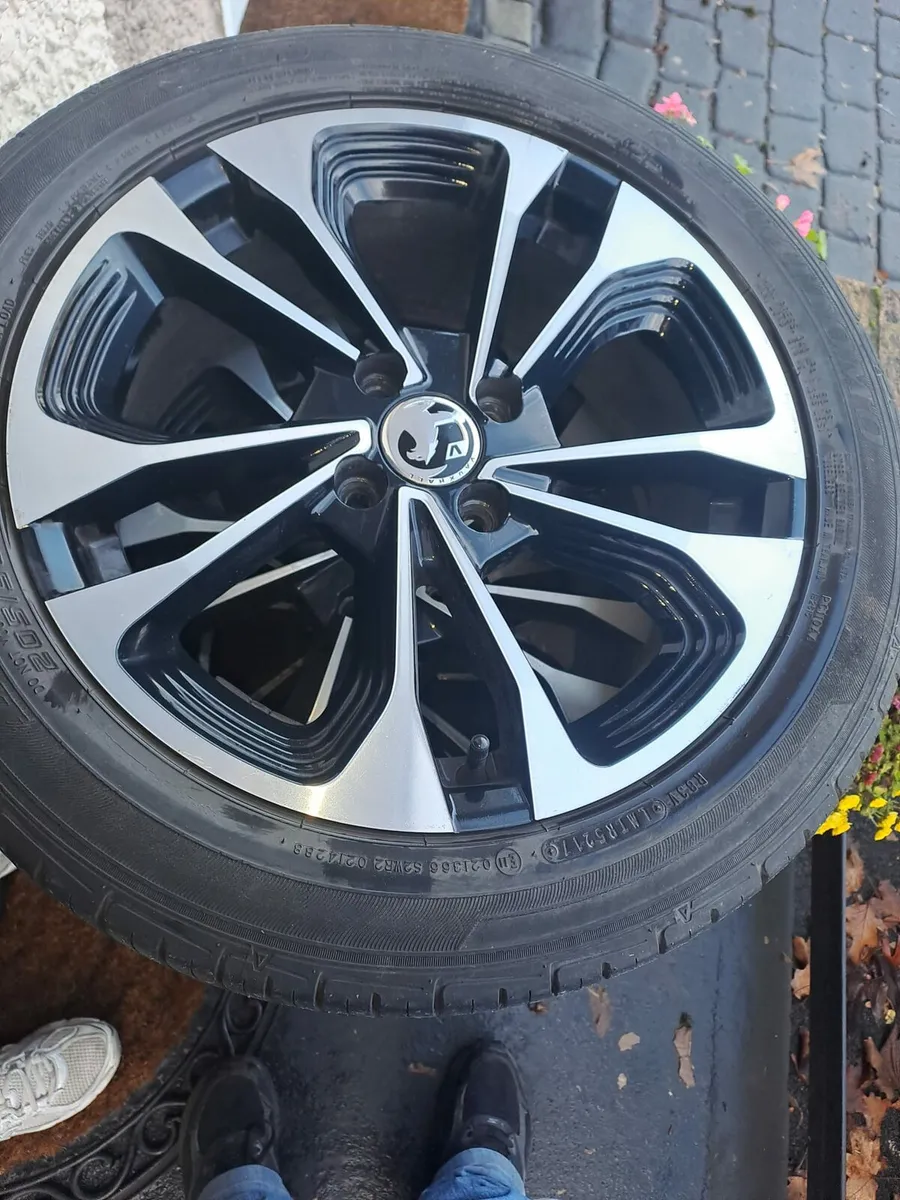 14" alloys - Image 1