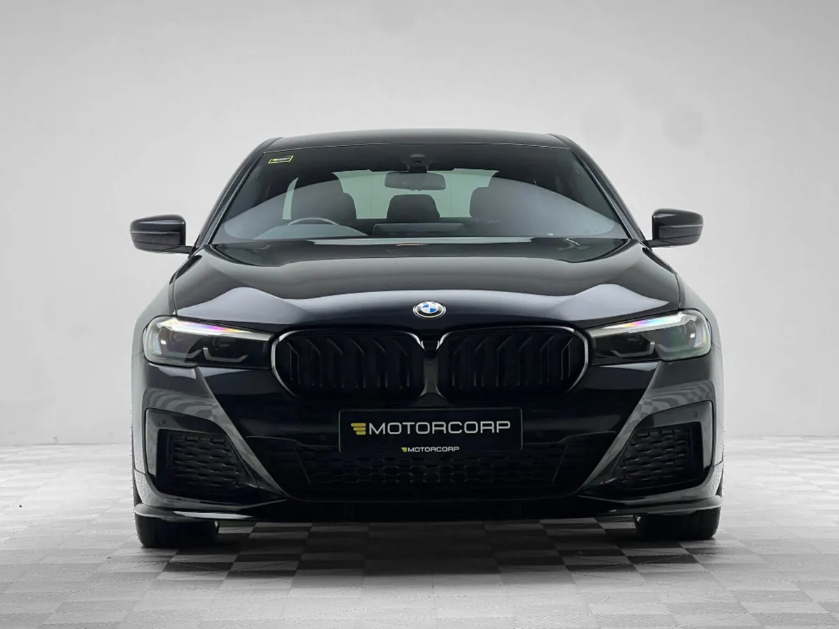 BMW 5-Series 520D M SPORT - Image 2