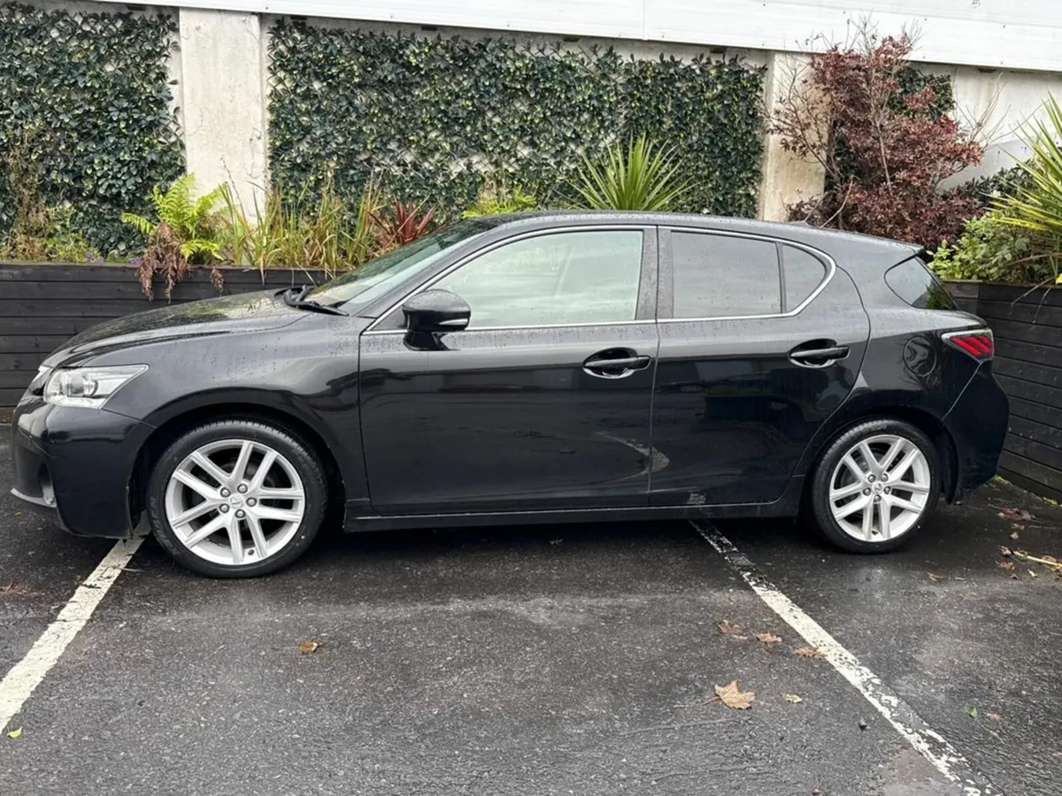 Lexus CT 1.8 HYBRID / ADVANCE WITH LEATHER / TAX € - Image 2
