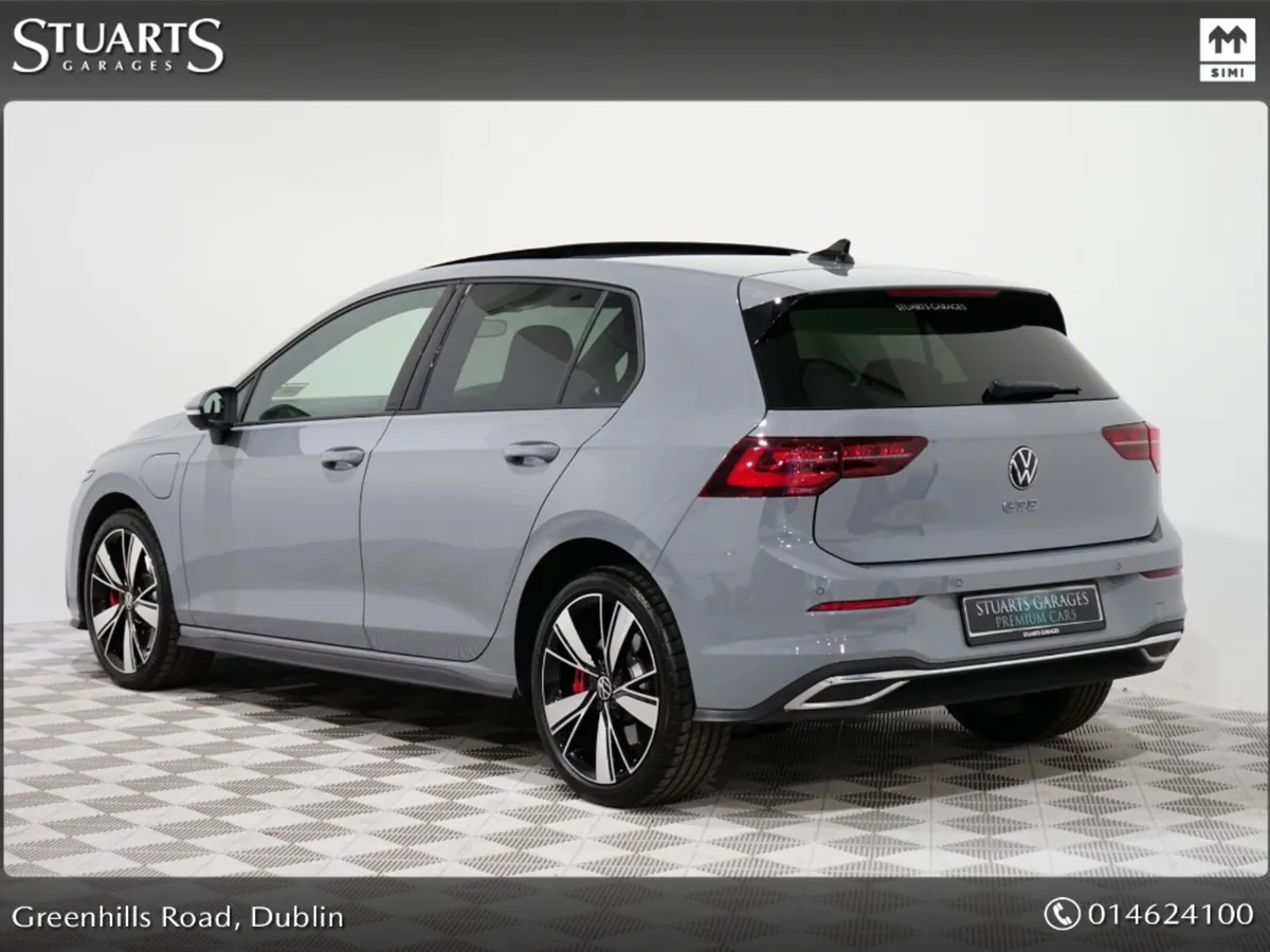 Volkswagen Golf *MASSIVE SPEC* GTE GOLF 245HP PANO - Image 2