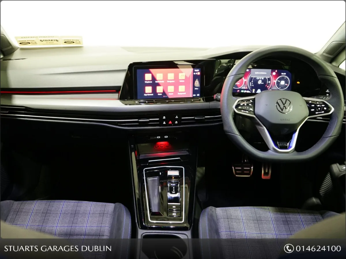 Volkswagen Golf *MASSIVE SPEC* GTE GOLF 245HP PANO - Image 4
