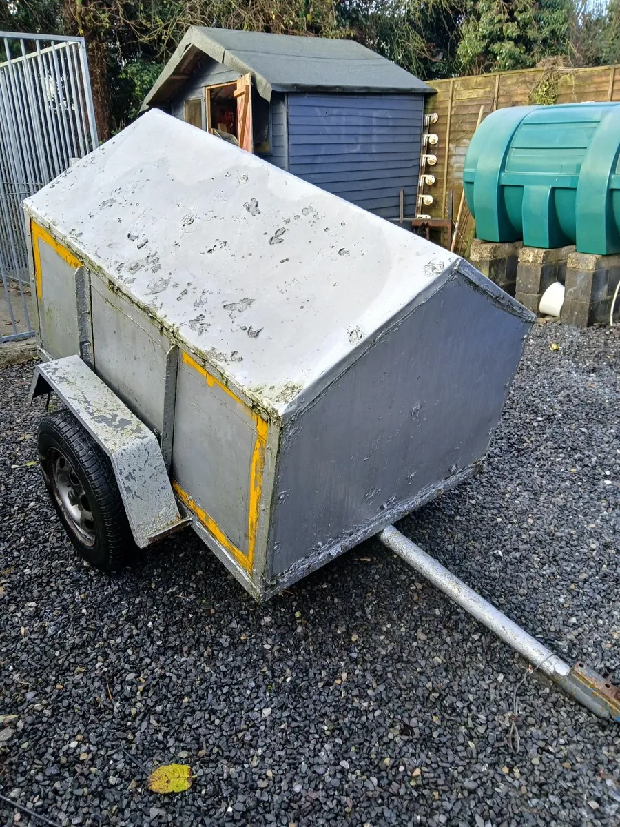 Dog trailer / box - Image 3