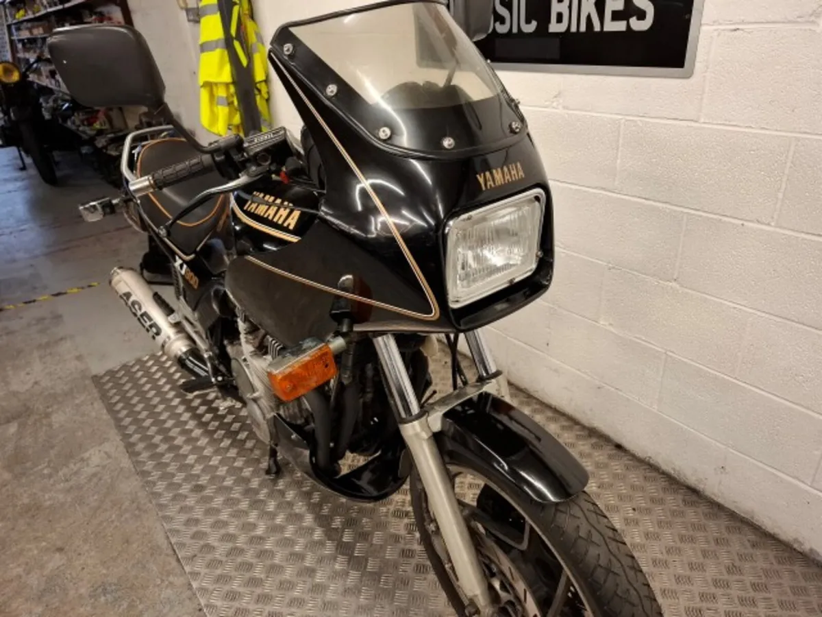 YAMAHA FXJ900 1987 - Image 2