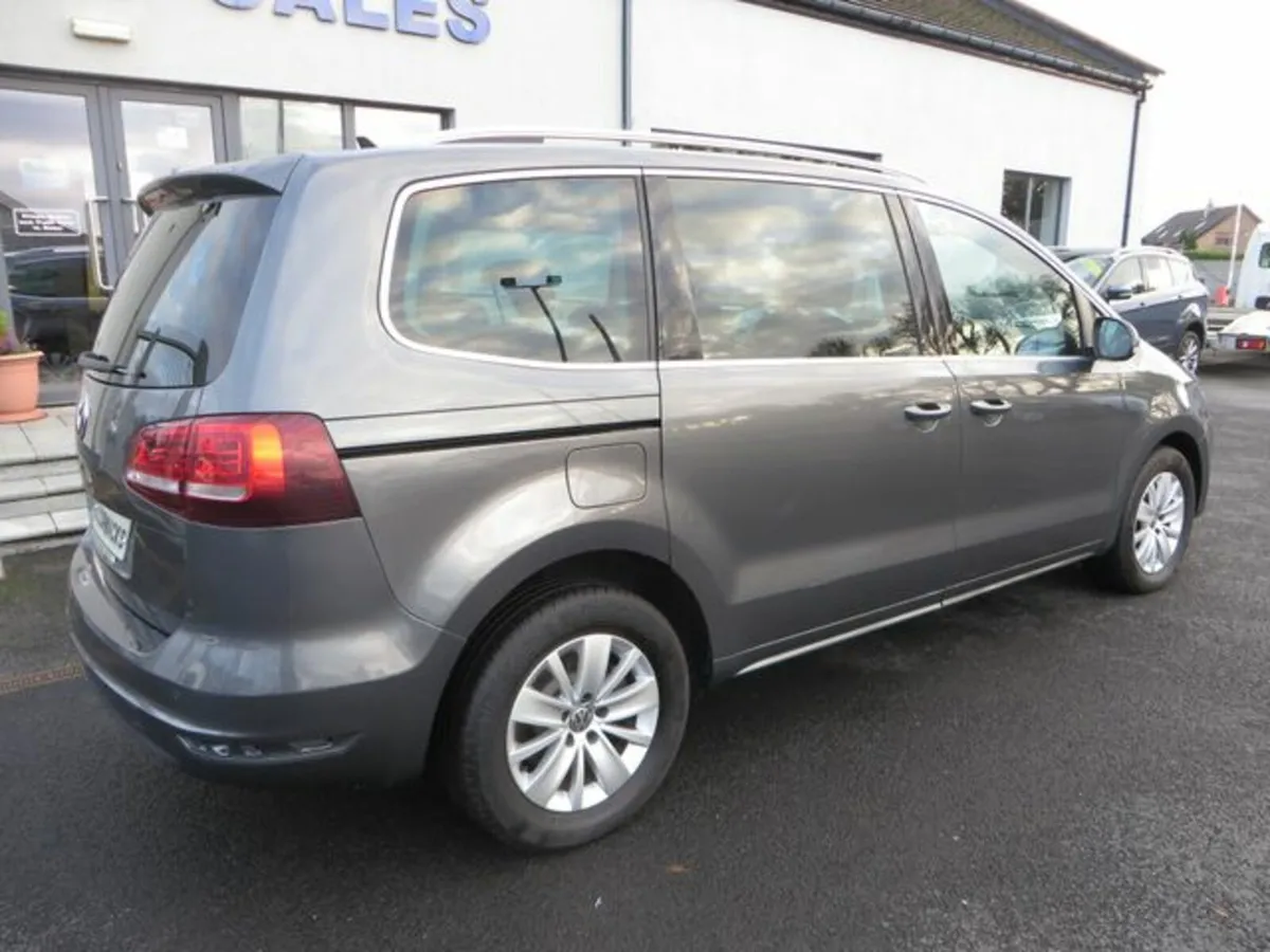 Volkswagen Sharan SE NAVIGATION TDI *7 SEATER* - Image 3