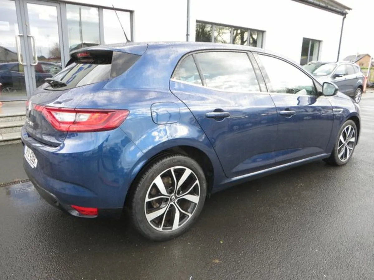 Renault Megane Iconic Blue DCI 115 MY1 4DR - Image 3