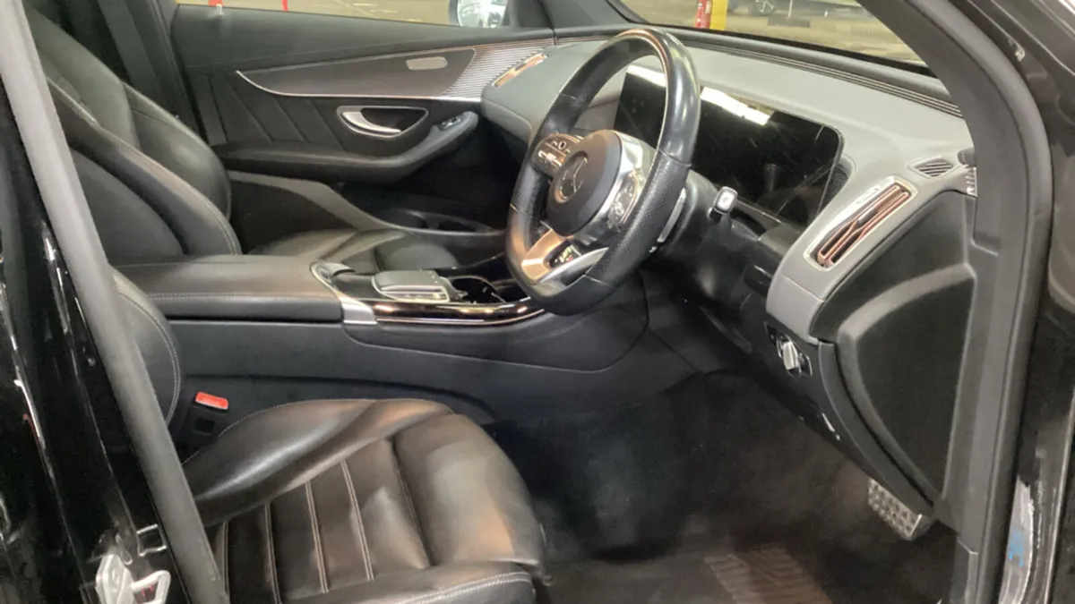 MERCEDES-BENZ EQC 400 AMG LINE 4MATIC // 202 REG - Image 2