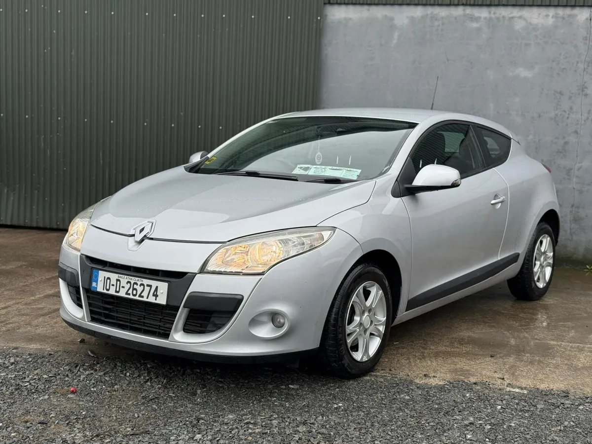 2010 Renault Megane Low Miles - Image 4
