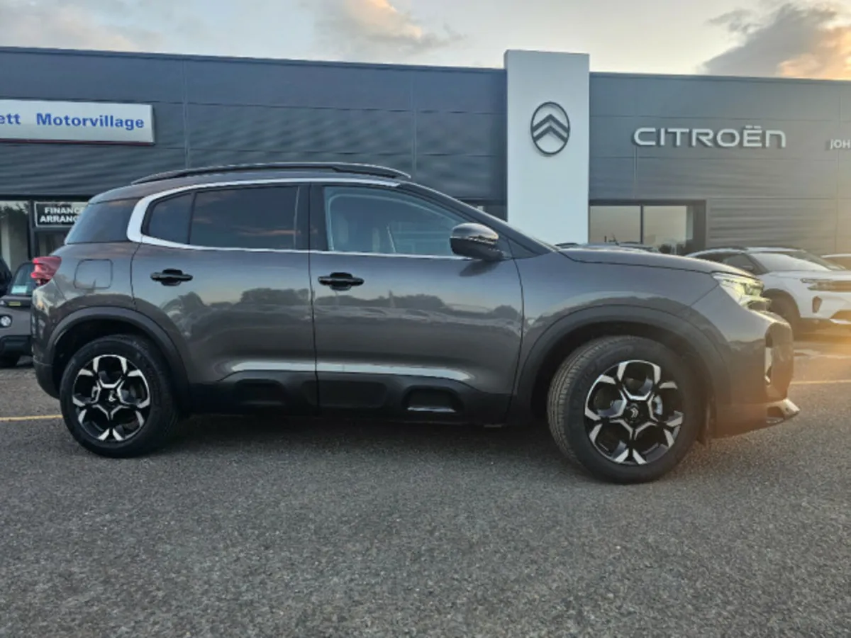 Citroen C5 Aircross MAX Bluehdi 130 EAT8 MY60 4DR - Image 2