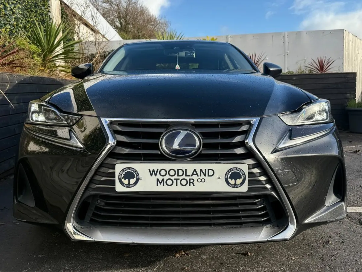 Lexus IS 2.5 HYBRID / LUXURY / TOP SPEC / TAX €180 - Image 4
