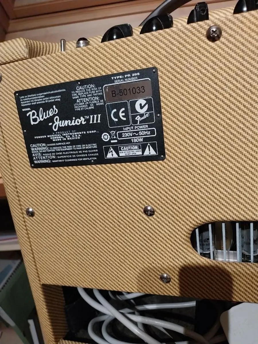 Fender Blues Junior 3 - Image 2