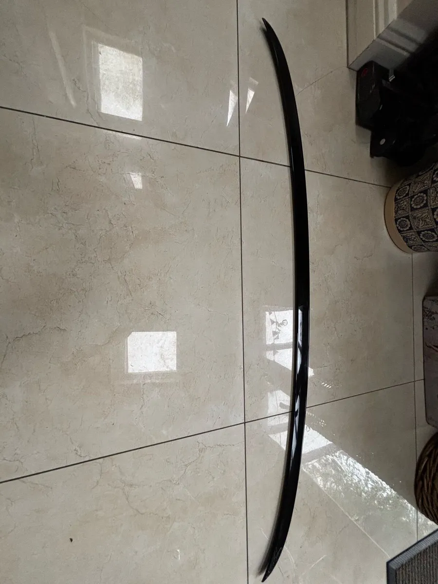 BMW G30 M-Sport OEM boot spoiler - Image 4